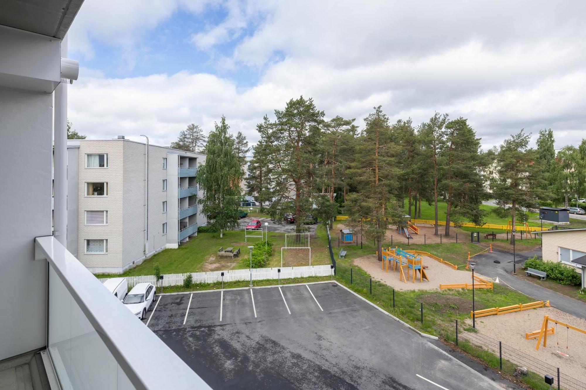 New, Modern Studio W/ Big Balcony Rovaniemi Bagian luar foto